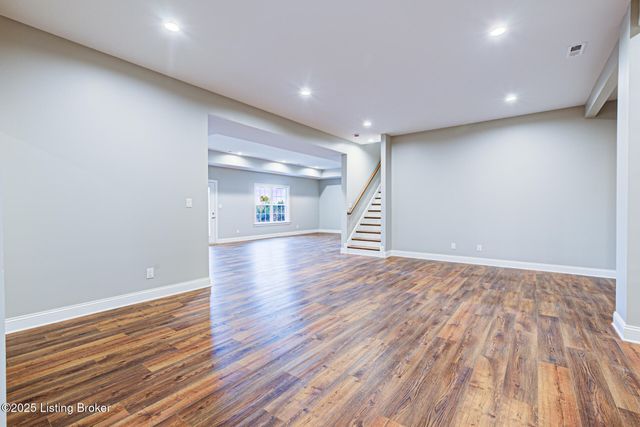 4412 Stone Wynde Dr, Louisville, KY 40272