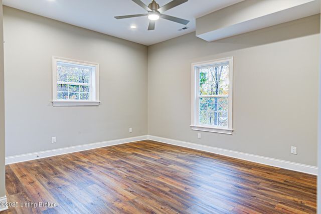 4412 Stone Wynde Dr, Louisville, KY 40272