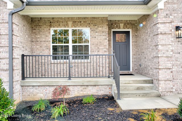 4412 Stone Wynde Dr, Louisville, KY 40272