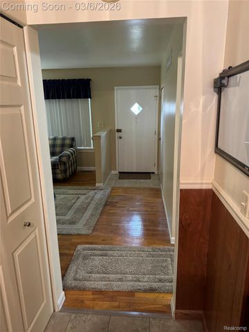 9828 Barkley Street, Van Buren Charter Township, MI 48111