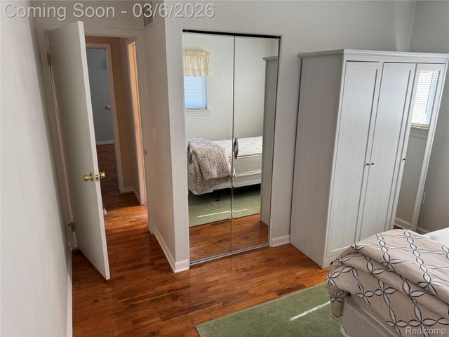 9828 Barkley Street, Van Buren Charter Township, MI 48111