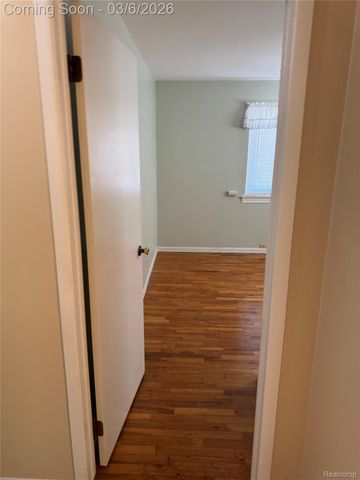 9828 Barkley Street, Van Buren Charter Township, MI 48111