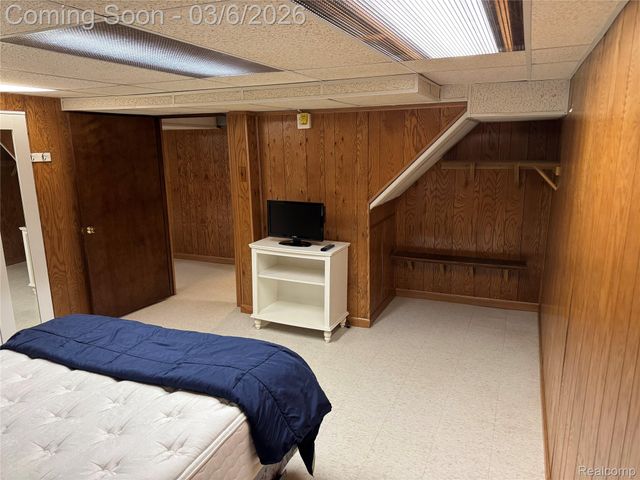 9828 Barkley Street, Van Buren Charter Township, MI 48111