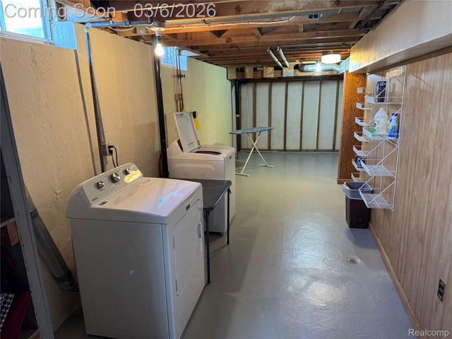 9828 Barkley Street, Van Buren Charter Township, MI 48111