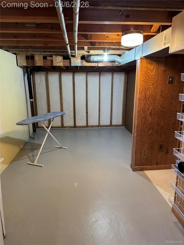 9828 Barkley Street, Van Buren Charter Township, MI 48111