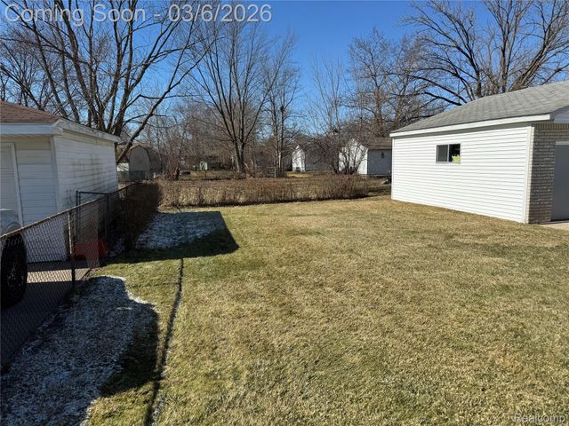 9828 Barkley Street, Van Buren Charter Township, MI 48111