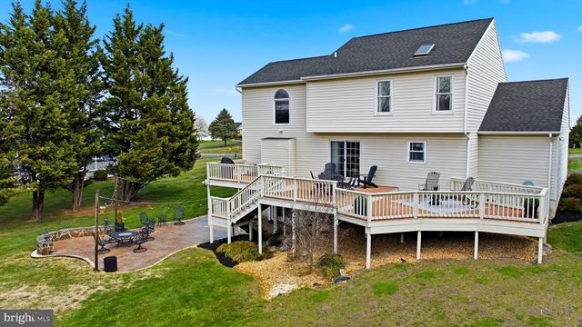 17 RENAISSANCE DR, Martinsburg, WV 25403