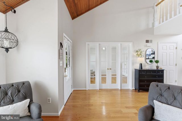 17 RENAISSANCE DR, Martinsburg, WV 25403