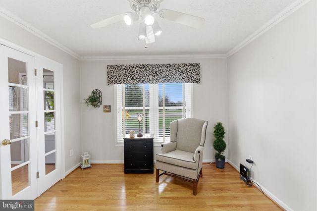 17 RENAISSANCE DR, Martinsburg, WV 25403