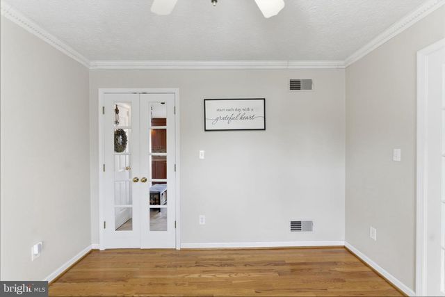 17 RENAISSANCE DR, Martinsburg, WV 25403