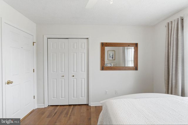 17 RENAISSANCE DR, Martinsburg, WV 25403