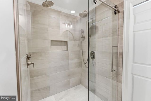 17 RENAISSANCE DR, Martinsburg, WV 25403