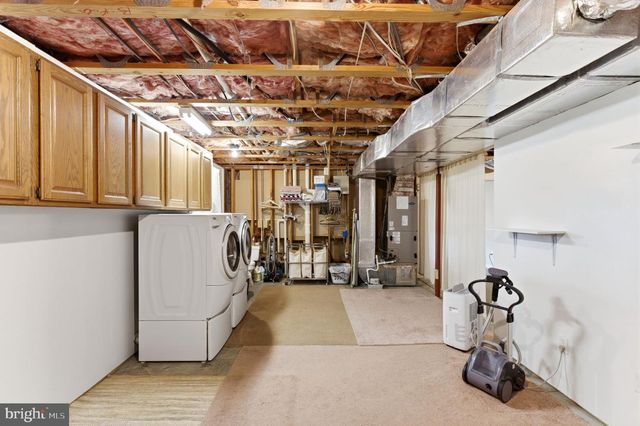 17 RENAISSANCE DR, Martinsburg, WV 25403