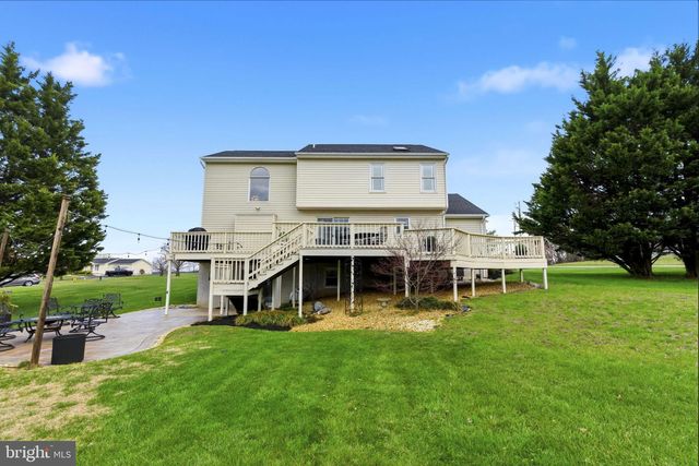 17 RENAISSANCE DR, Martinsburg, WV 25403