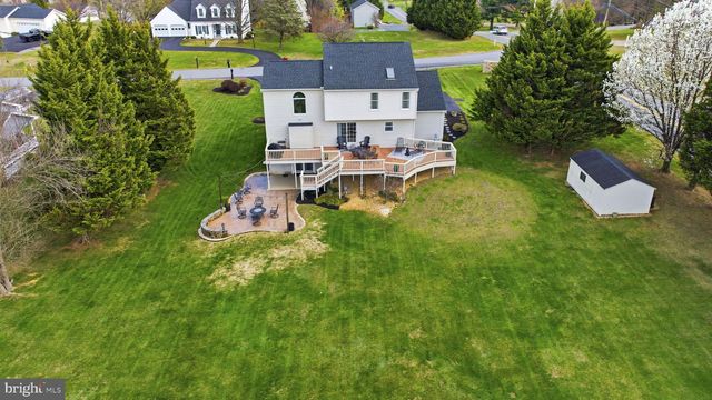 17 RENAISSANCE DR, Martinsburg, WV 25403