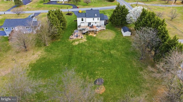 17 RENAISSANCE DR, Martinsburg, WV 25403