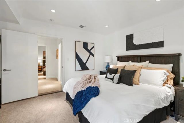 8963 Cynthia, West Hollywood, CA 90069