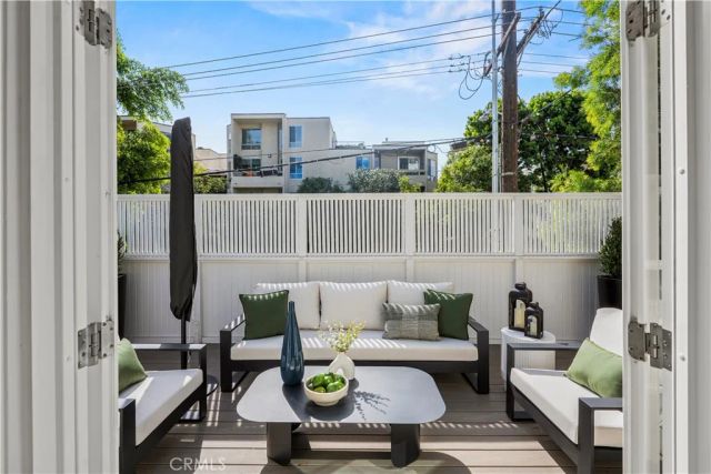 8963 Cynthia, West Hollywood, CA 90069