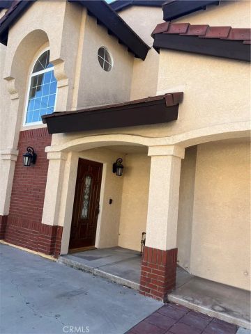 17570 Van Buren, Huntington Beach, CA 92647