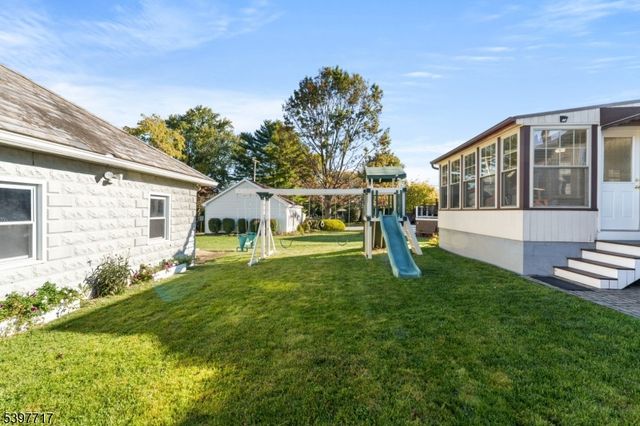 241 Aurora St, Lopatcong Twp., NJ 08865