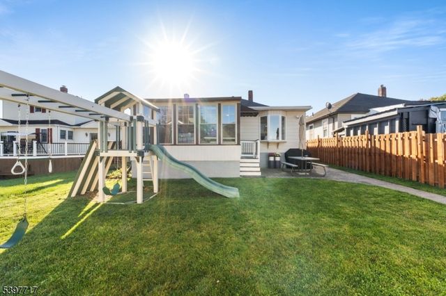 241 Aurora St, Lopatcong Twp., NJ 08865