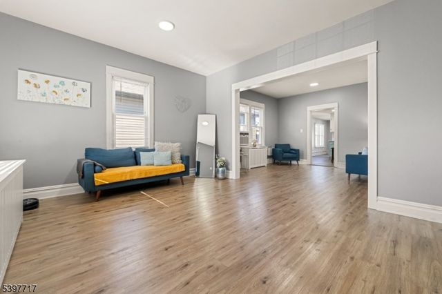 241 Aurora St, Lopatcong Twp., NJ 08865