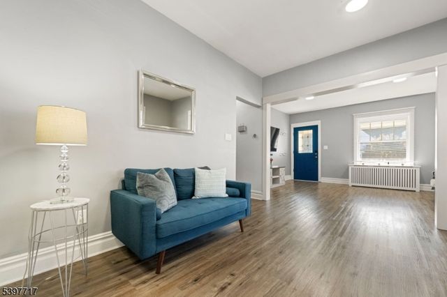 241 Aurora St, Lopatcong Twp., NJ 08865