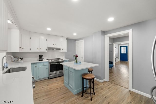 241 Aurora St, Lopatcong Twp., NJ 08865