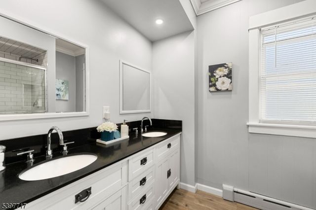 241 Aurora St, Lopatcong Twp., NJ 08865