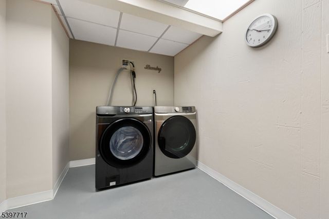 241 Aurora St, Lopatcong Twp., NJ 08865