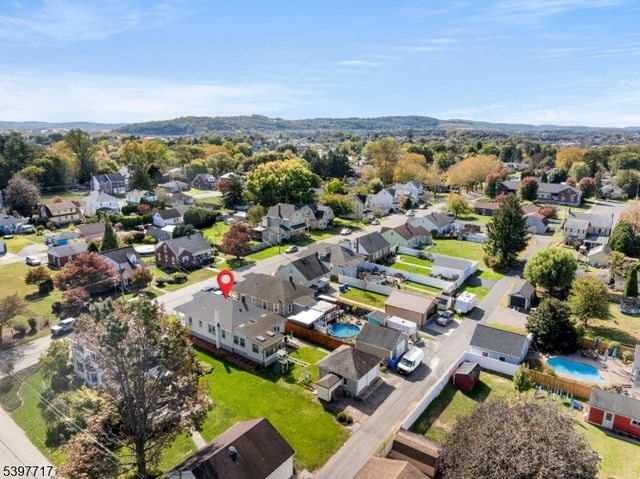 241 Aurora St, Lopatcong Twp., NJ 08865