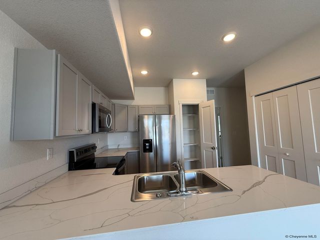 1752 RICHARD MARTIN DR, Cheyenne, WY 82007