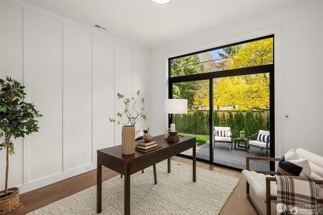 13988 SE 5th Street, Bellevue, WA 98005