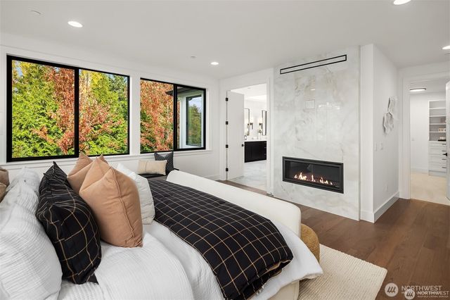 13988 SE 5th Street, Bellevue, WA 98005