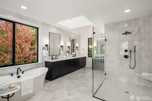 13988 SE 5th Street, Bellevue, WA 98005