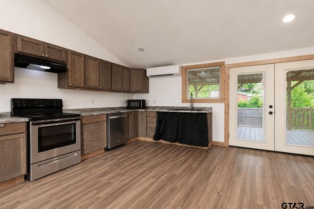 29028 Diamond Drive, Bullard, TX 75757