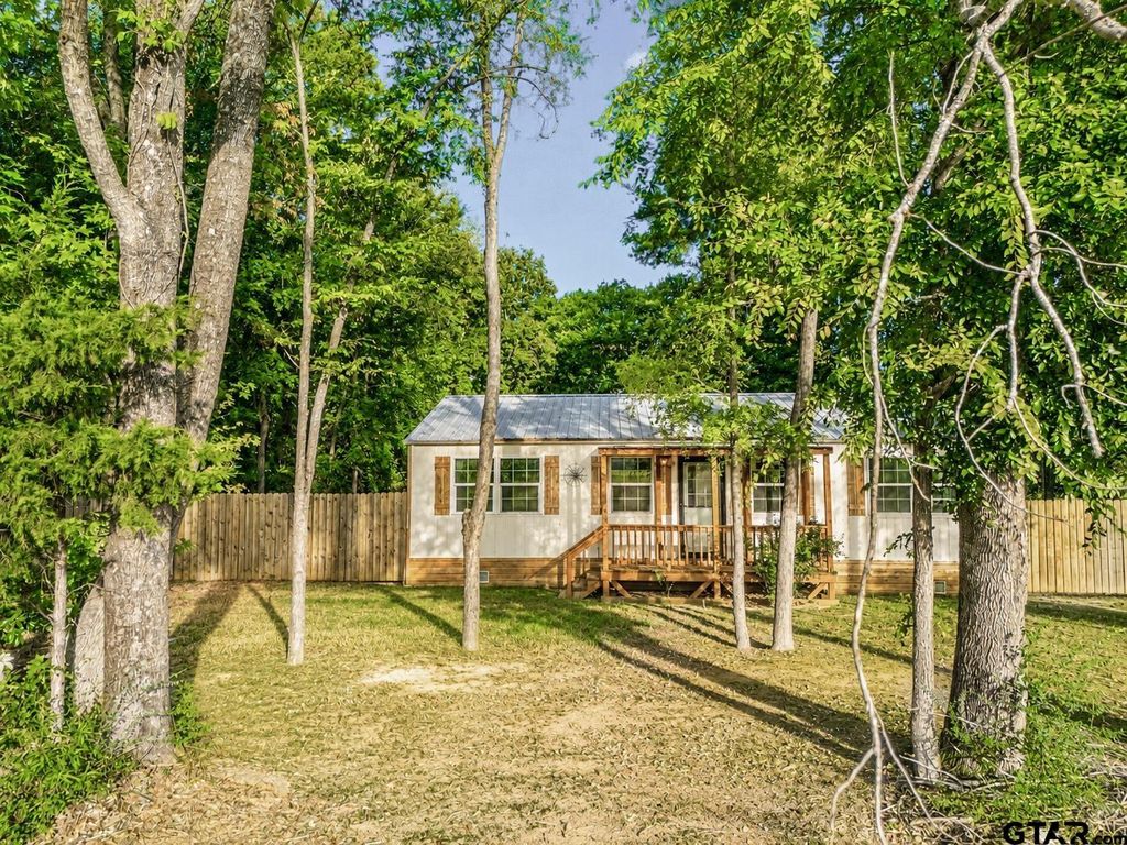 29028 Diamond Drive, Bullard, TX 75757
