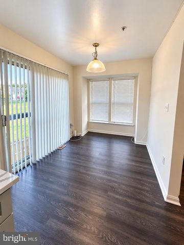 6022 CEDAR POST DR, District Heights, MD 20747