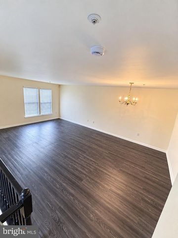 6022 CEDAR POST DR, District Heights, MD 20747