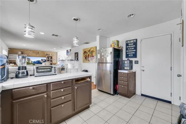 16943 Grand Triassic, Victorville, CA 92394