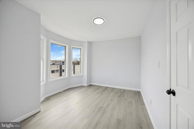 491 PENNINGTON AVE, Trenton, NJ 08618