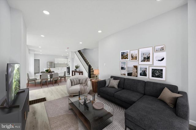 491 PENNINGTON AVE, Trenton, NJ 08618