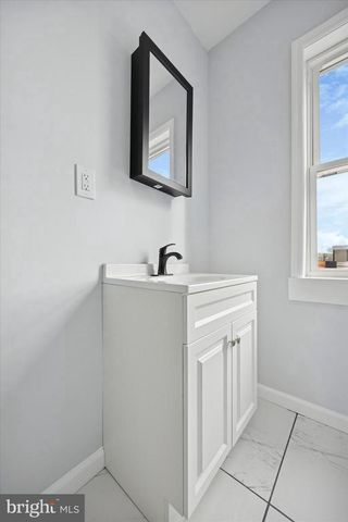 491 PENNINGTON AVE, Trenton, NJ 08618