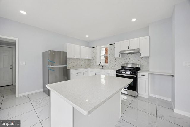 491 PENNINGTON AVE, Trenton, NJ 08618