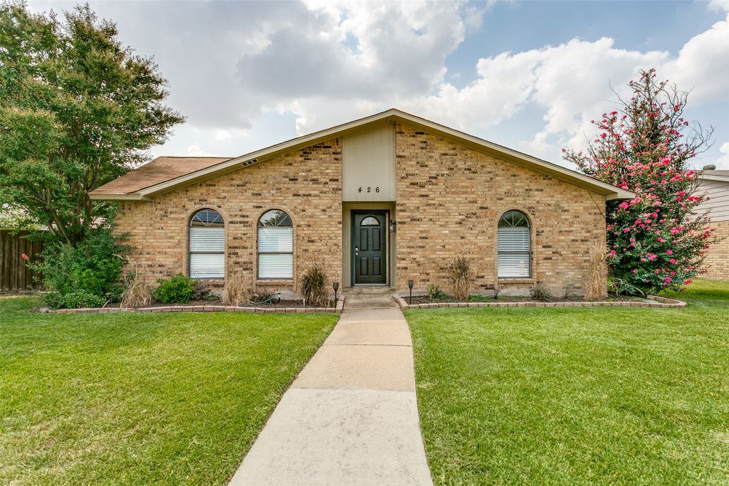 426 Clear Creek Lane, Coppell, TX 75019