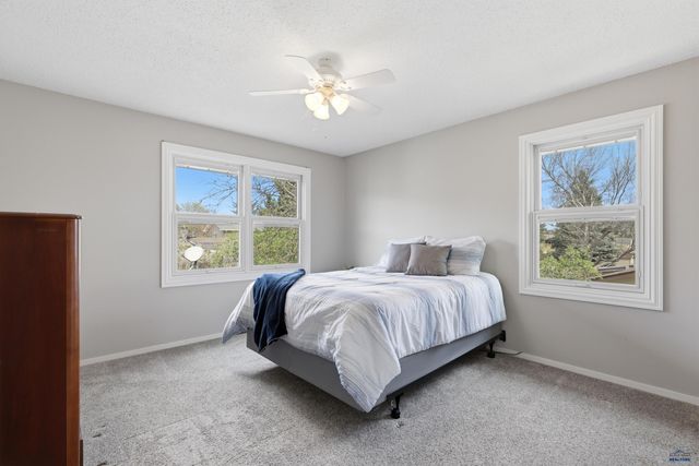 639 WESTWIND DR, Rapid City, SD 57702