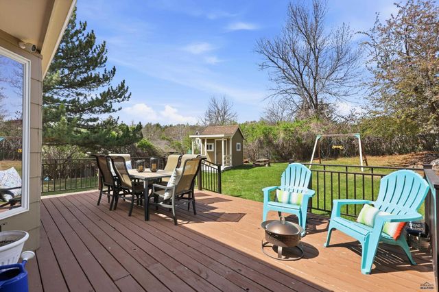 639 WESTWIND DR, Rapid City, SD 57702