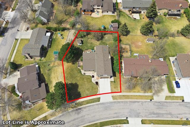 639 WESTWIND DR, Rapid City, SD 57702