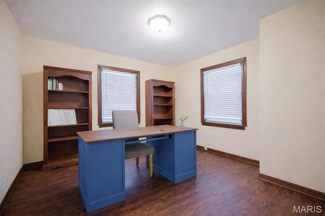 319 E Schuetz Street, Lebanon, IL 62254