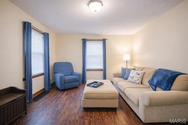 319 E Schuetz Street, Lebanon, IL 62254